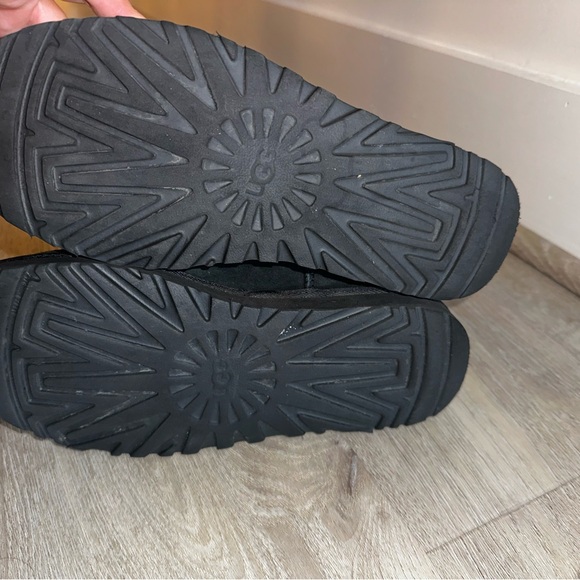 UGG Classic Mini II Boot Black - Picture 6 of 7